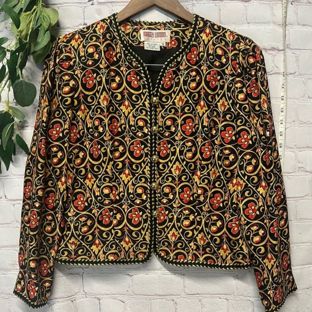 🌼MAGGY‎ LONDON Petite  100% Silk Floral Blazer Size 6